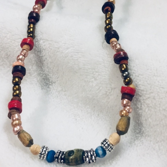 Hand-crafted Rabbit Eye Red Chain - Picture 4 of 5